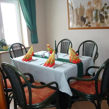 Отель Friesen
